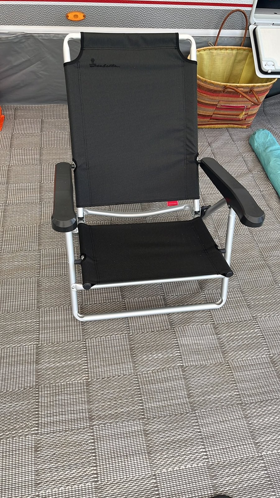Isabella campingstoel met kussen en organizer - Nieuw!, Caravans en Kamperen, Ophalen, Nieuw, Campingstoel