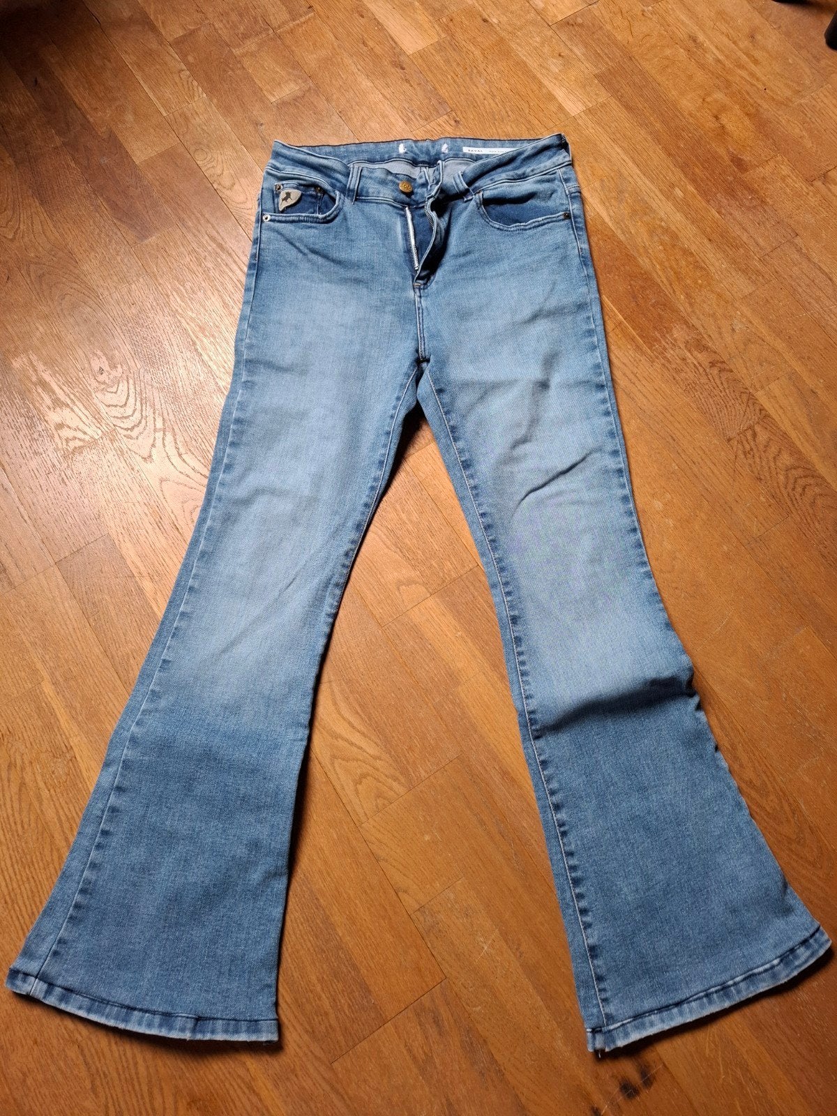 Lois jeans nieuw, Ophalen of Verzenden, Nieuw, Blauw, W28 - W29 (confectie 36)