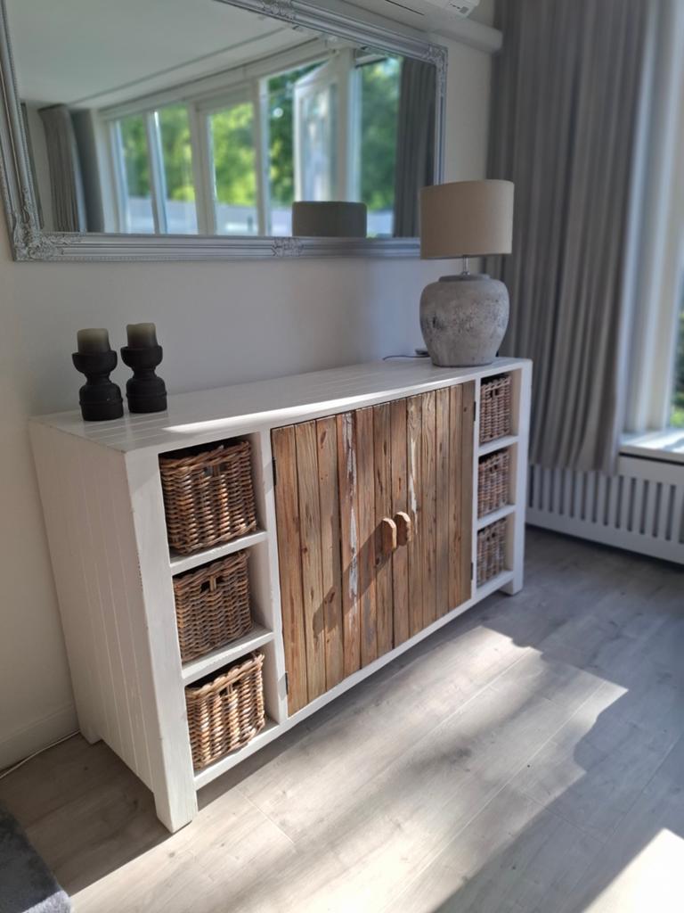 Landelijk dressoir. 1,54 bij 49 en 90 cm hoog, Ophalen, Zo goed als nieuw, 50 tot 75 cm, 150 tot 200 cm
