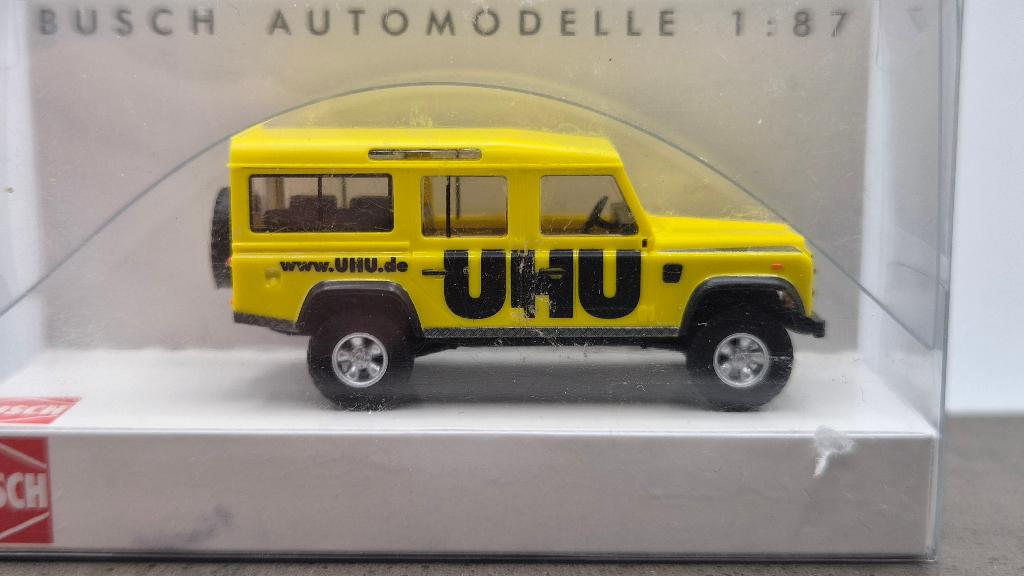 Land Rover Defender UHU, Hobby en Vrije tijd, Modelauto's | 1:87, Ophalen of Verzenden, Zo goed als nieuw, Auto, Overige merken