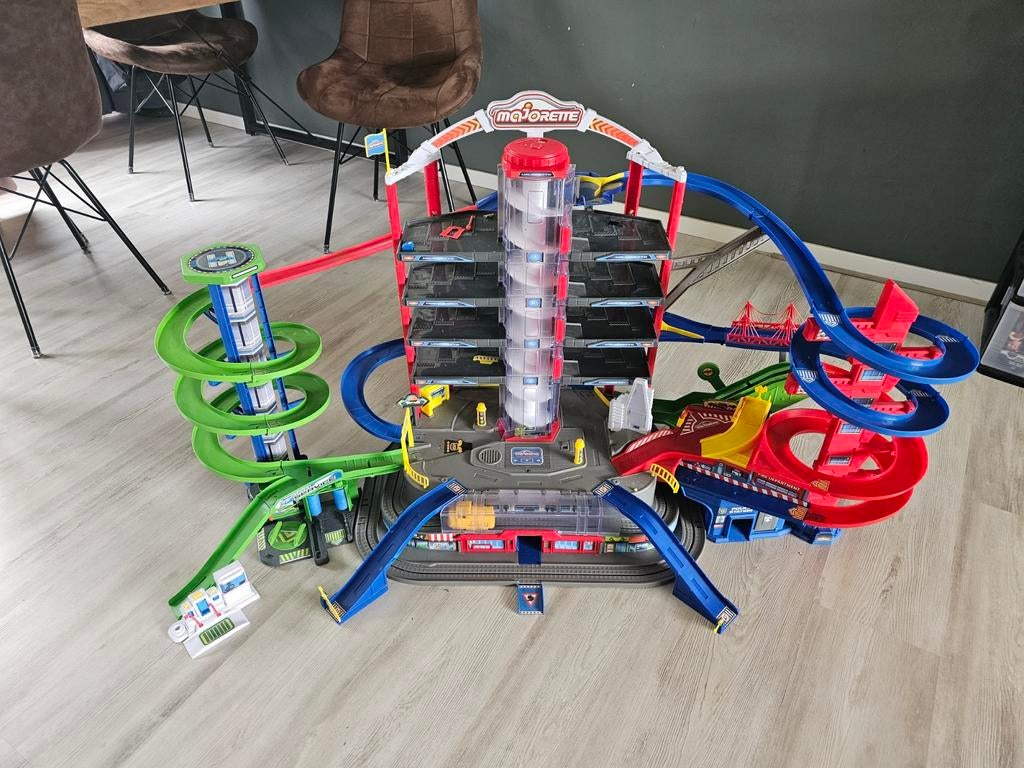 Majorette speelgarage, Kinderen en Baby's, Speelgoed | Racebanen, Ophalen, Gebruikt, Elektrisch, Overige merken