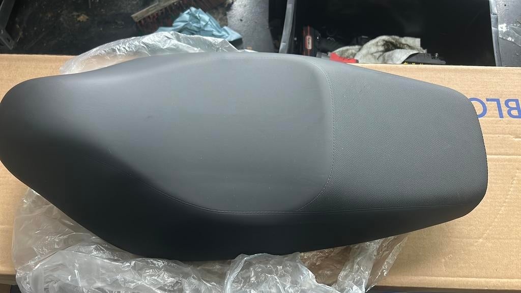 Gilera Runner zadel SP Pro NOS, Ophalen of Verzenden