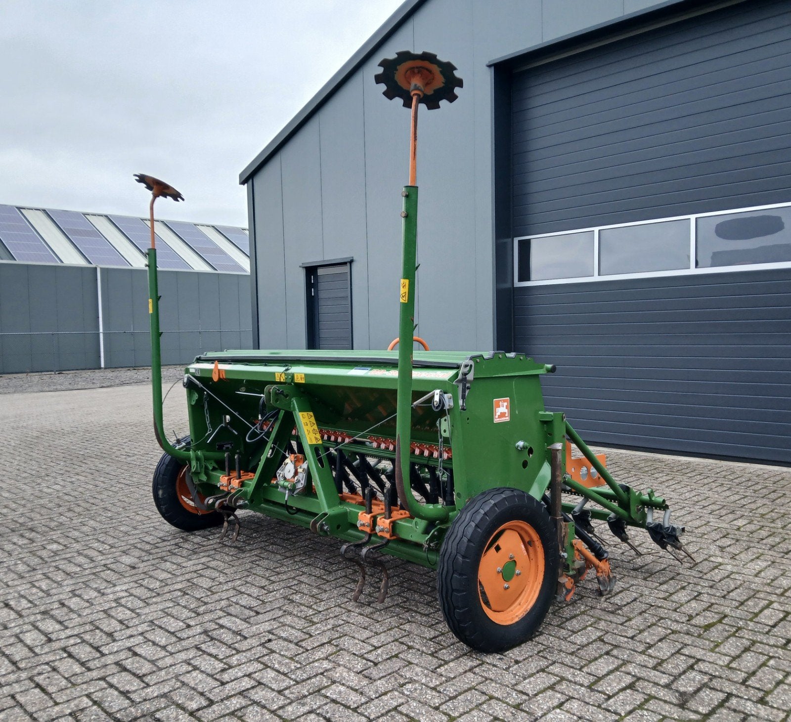 Amazone D9 zaaimachine schudder hark ploeg frees poter, Ophalen, Bollenteelt, Weidebouw