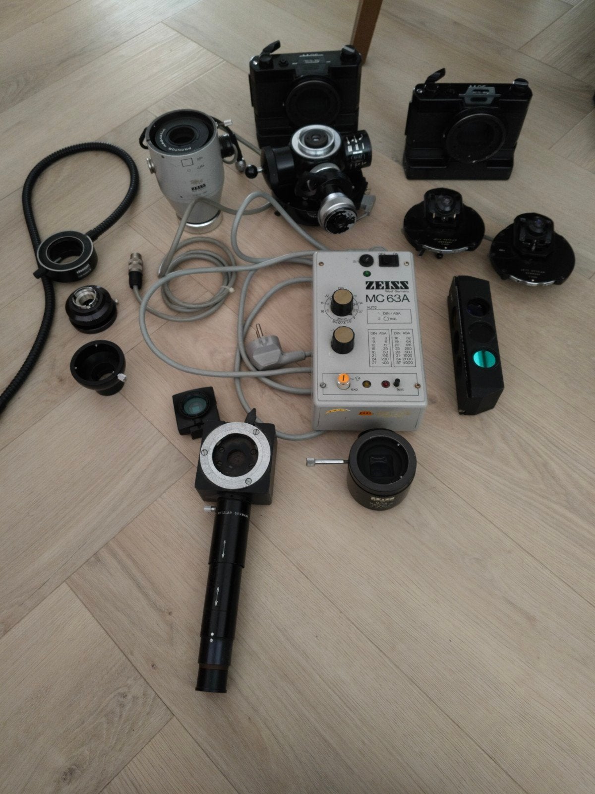 Zeiss MC 63A en diverse optische apparatuur, Ophalen, Gebruikt