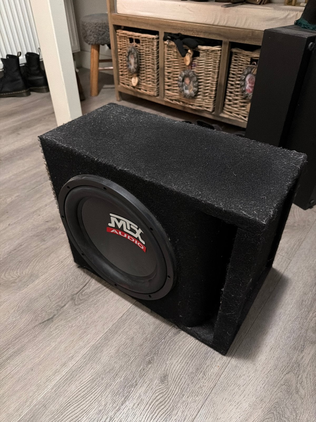 MTX Subwoofer met DBX Bassface Versterker, Ophalen, Gebruikt
