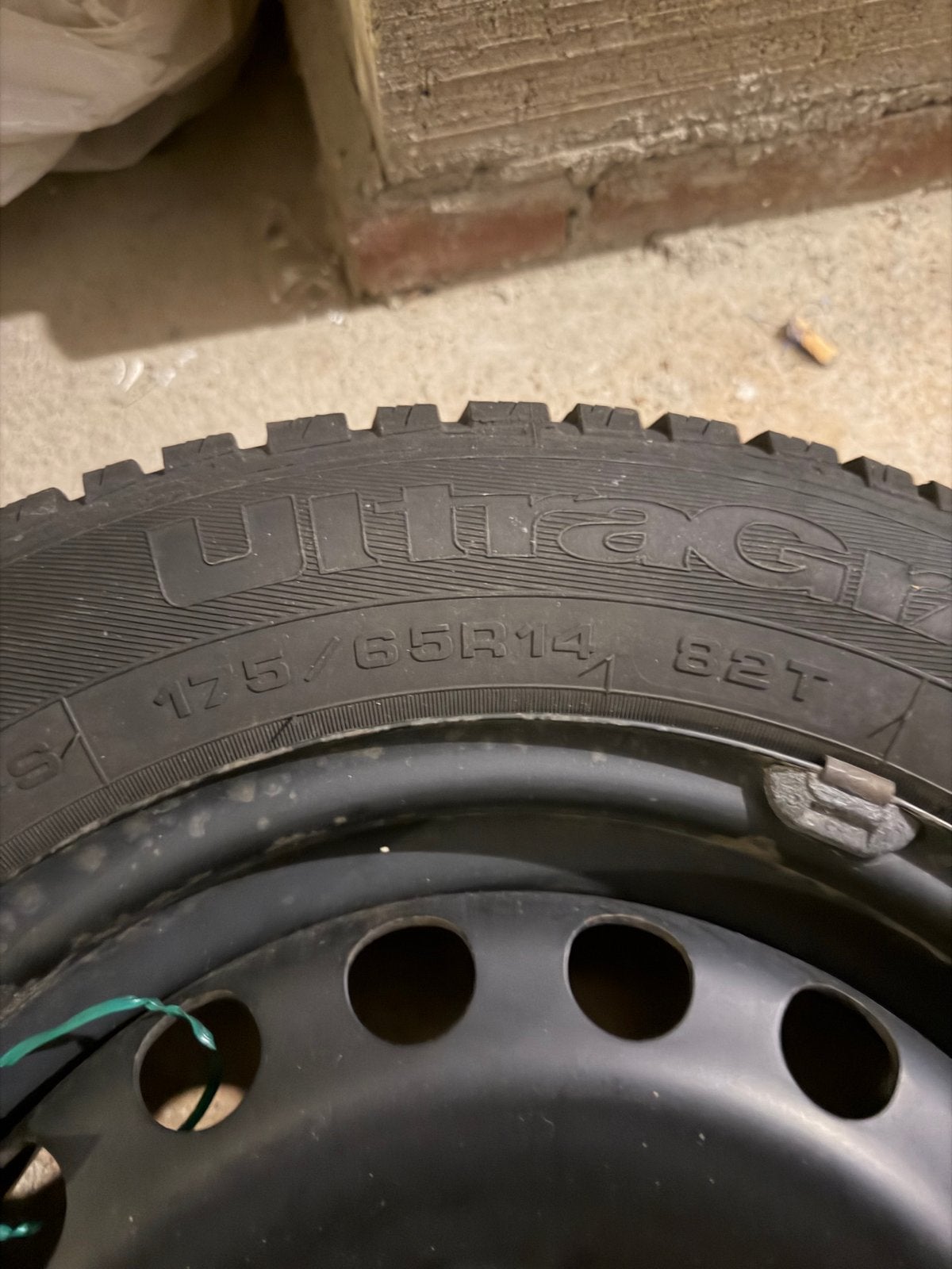 4 Nieuwe Goodride winterbanden op stalen velgen 175/65 R14, Auto-onderdelen, Ophalen, 14 inch, 175 mm, Banden en Velgen