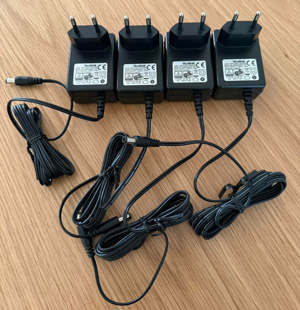 AC DC adapter AC/DC, Ophalen of Verzenden, Zo goed als nieuw