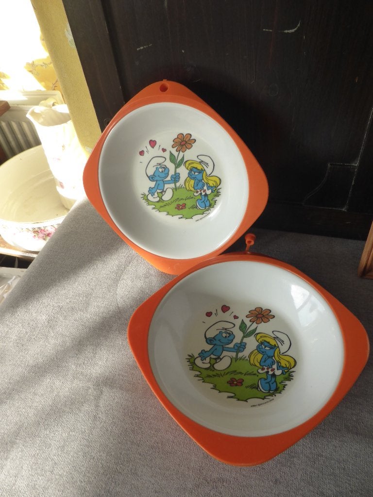 Set: 2 x Vintage Smurfen Warmhoudbord (Peyo) –Jaren '70/'80, Ophalen of Verzenden, Gebruikt, Verschillende Smurfen, Gebruiksvoorwerp