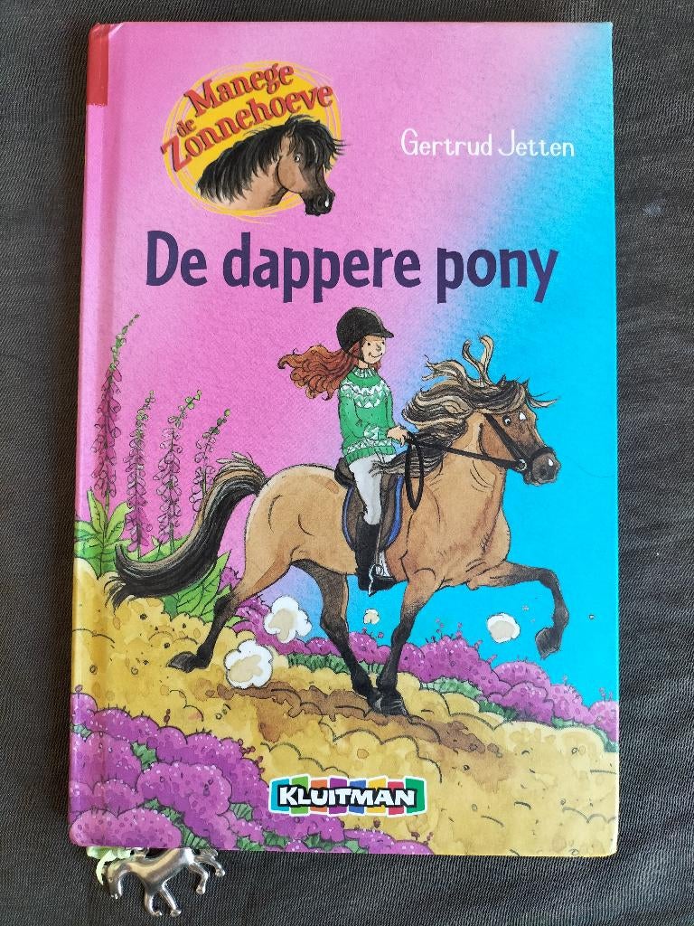 Manege de Zonnehoeve - De dappere pony (7+), Ophalen of Verzenden, Zo goed als nieuw, Gertrud Jetten, Fictie algemeen