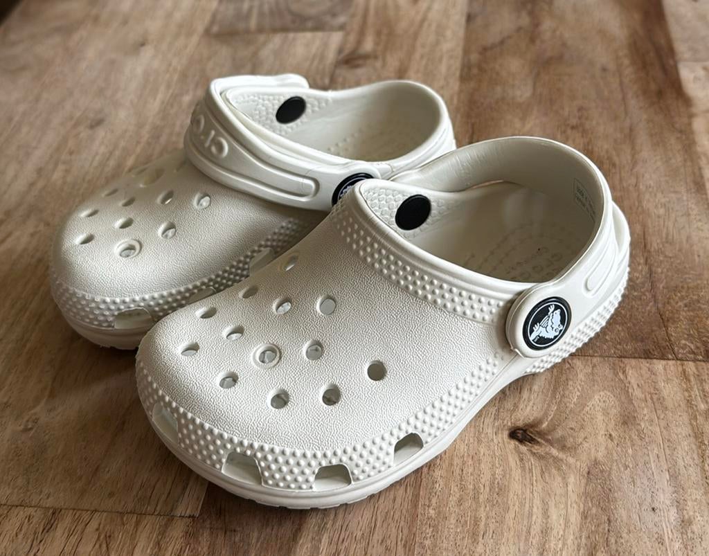 Crocs maat 23-24 C7 gebroken wit - zgan, Kinderen en Baby's, Ophalen of Verzenden, Zo goed als nieuw, Jongetje of Meisje, Schoentjes
