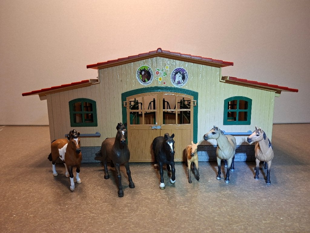 Schleich paarden: Mustang, Malalarga, Oldenburger, Appaloosa, Ophalen of Verzenden, Zo goed als nieuw, Paard, Beeldje of Figuurtje