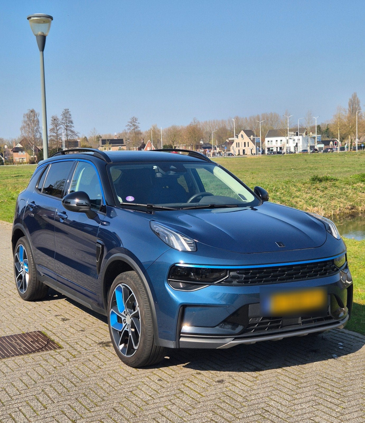 Lynk & Co 01 Plug-in Hybrid, trekhaak + dealeronderhouden, Auto's, Automaat, Blauw, Dealer onderhouden, Te koop