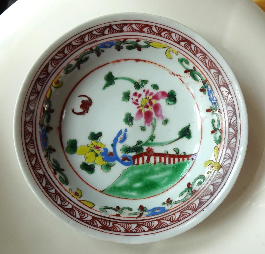 19e Eeuws Chinees porseleinen export bordje: Famille Rose, Ophalen of Verzenden