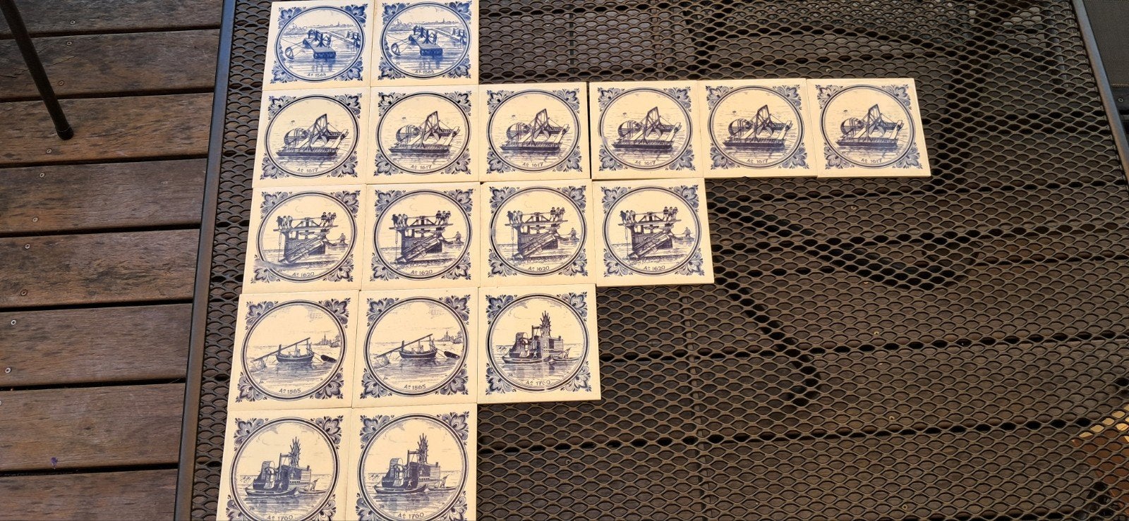 Antieke en souvenir tegels, Ophalen