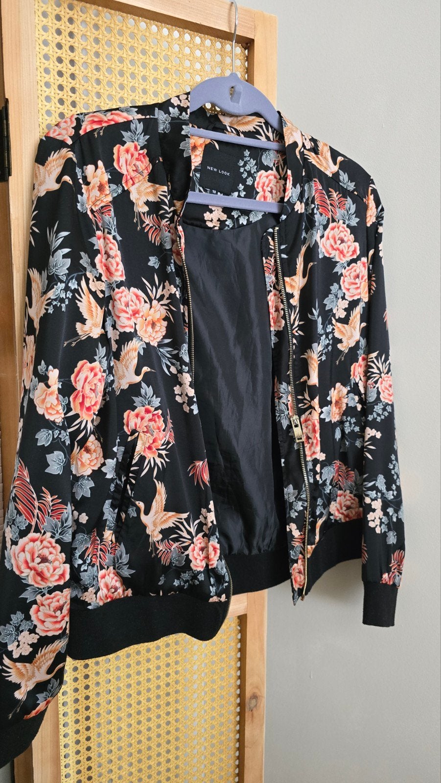 New Look Bomberjack met bloemen- en vogelprint, Maat 38/40 (M), New Look, Zwart, Ophalen of Verzenden