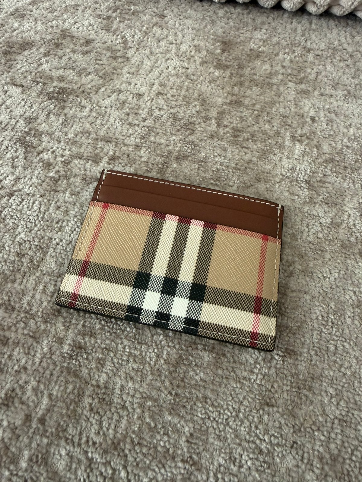 Burberry kaarthouder met aankoopbon., Ophalen of Verzenden, Nieuw, Beige