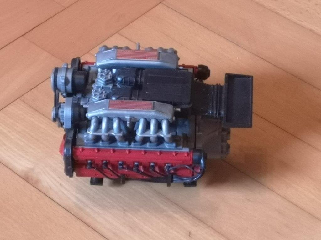 Engine 1/8 scale for Pocher Testarossa, Ophalen of Verzenden, Zo goed als nieuw, 1:5 t/m 1:8, Auto