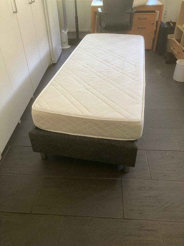 logeerbed, Ophalen, Eenpersoons, Zo goed als nieuw, 80 cm