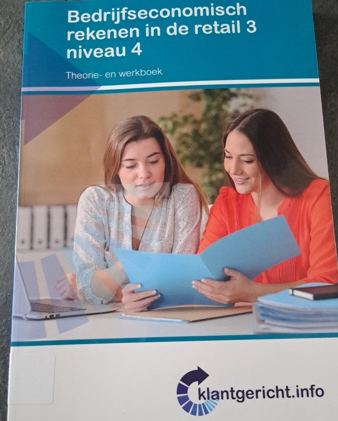 Boekenpakket voor opleiding Handel en Onderneming, Gelezen, Erik Lockefeer, Rick van Midde, Angelique Schouten, Ophalen of Verzenden