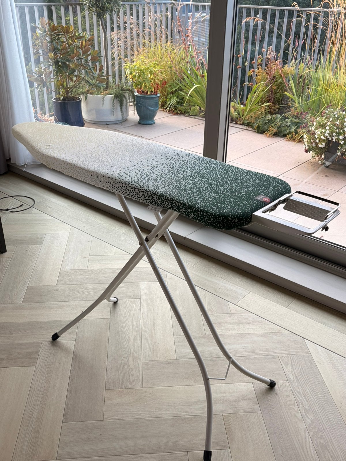 Brabantia strijkplank 124/38 cm incl hoes, Ophalen, Zo goed als nieuw