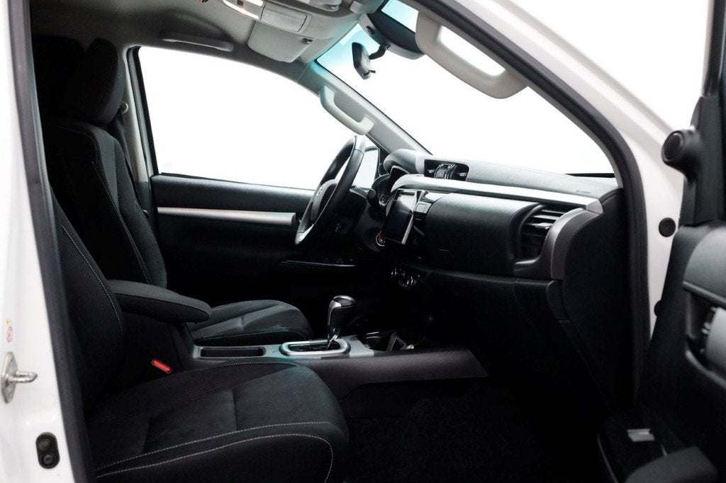 Toyota Hilux 2.4 D-4D-F 150pk E6 4WD 4x4 Double Cab Automaat, Auto's, Automaat, Gebruikt, Euro 6, 4 cilinders