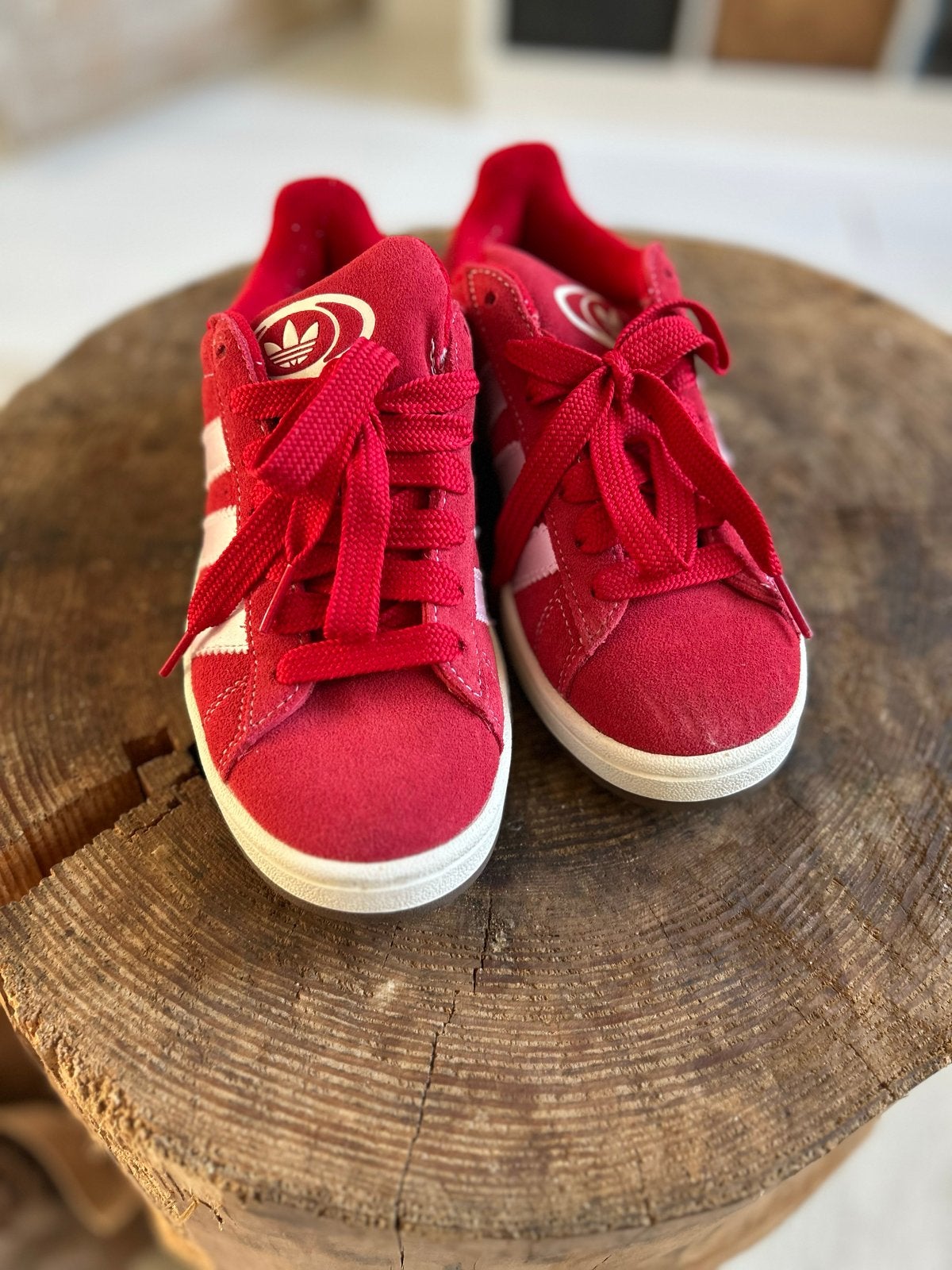 Adidas Campus sneakers rood - Zo goed als nieuw, Ophalen of Verzenden, Zo goed als nieuw, Rood, Sneakers of Gympen