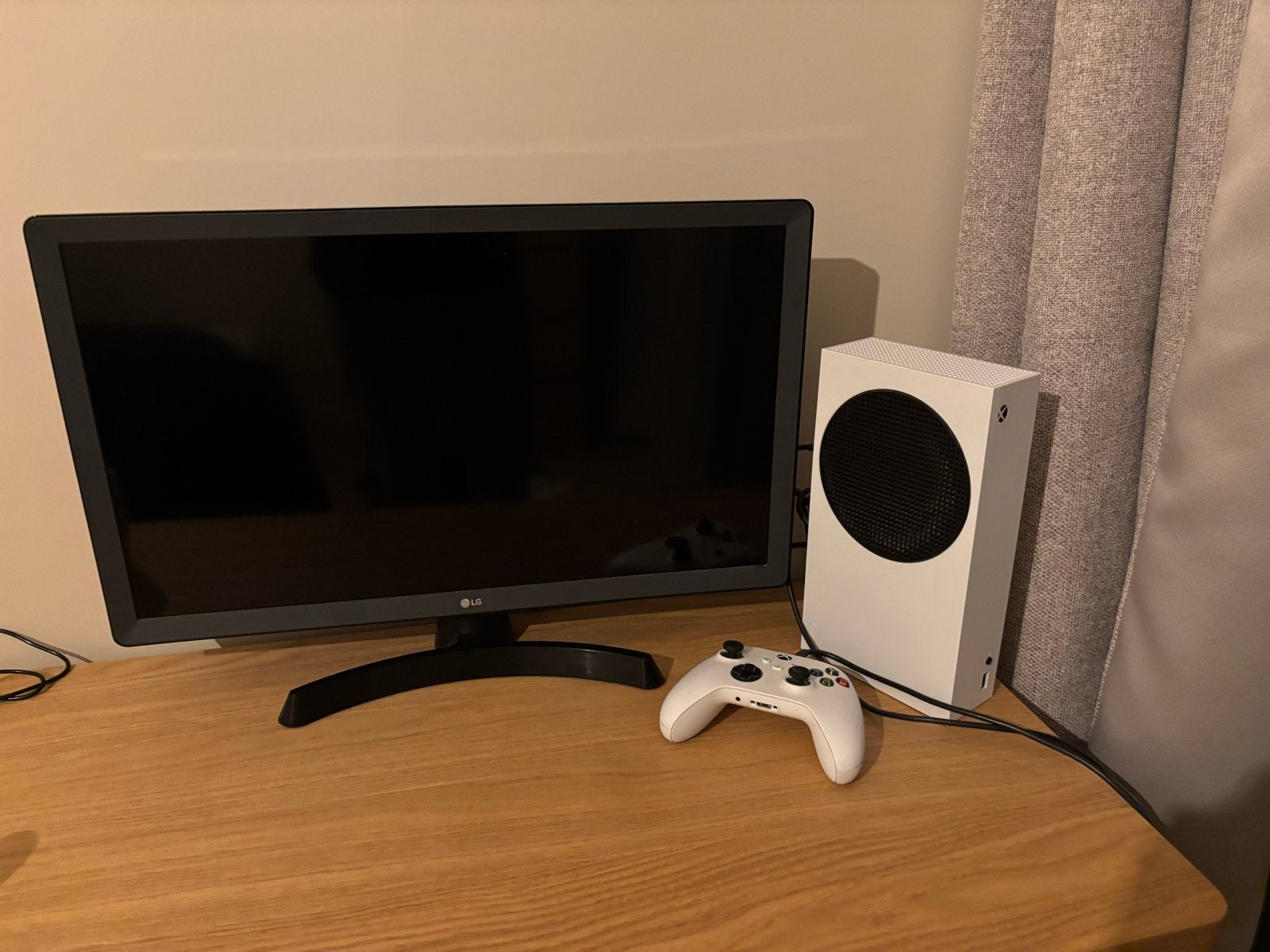 LG TV Monitor met Xbox Series S ook appart verkoop, Ophalen, Zo goed als nieuw, Xbox Series S