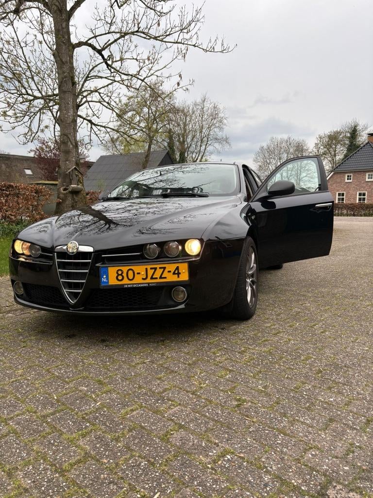 Alfa Romeo 159 1.8 – Leer, Cruise, Nieuwe APK – Rijdt Goed!, USB, 4 cilinders, 1796 cc, Zwart