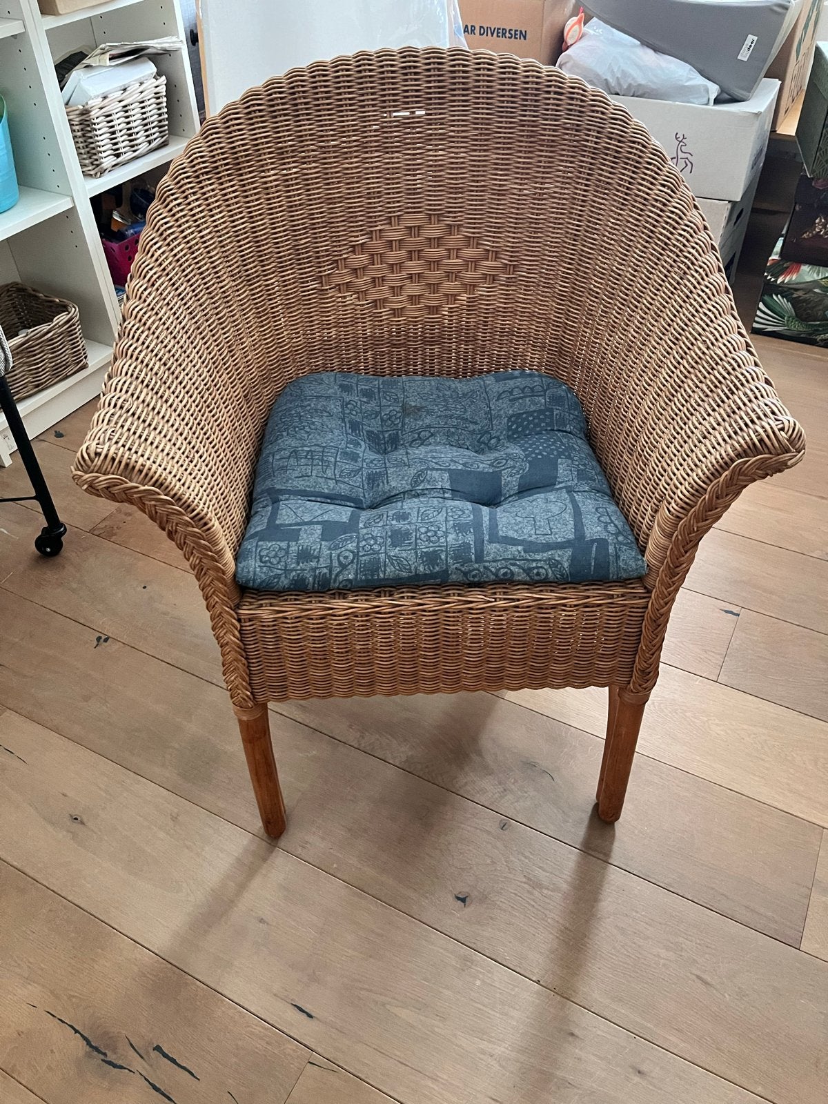 Rotan stoel met kussen, Ophalen, Gebruikt, Overige kleuren, Riet of Rotan