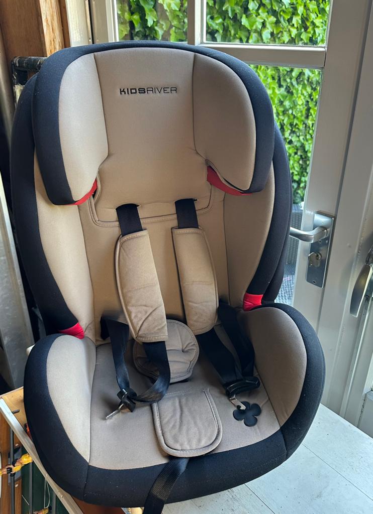 Kidsriver autostoel, Verstelbare rugleuning, Gebruikt, 15 t/m 36 kg, Isofix
