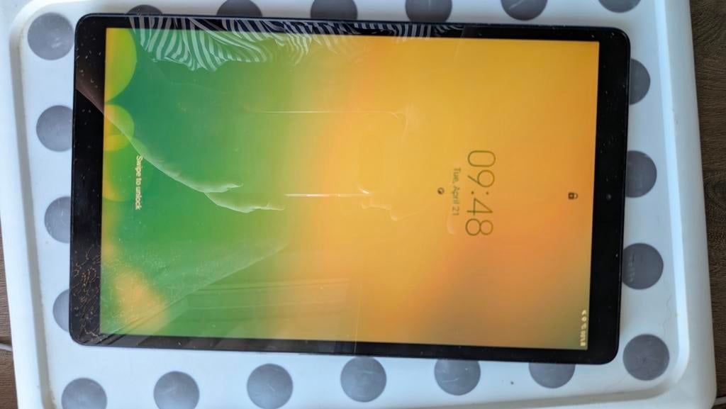 Samsung Galaxy Tab A 10.1 (2019) 32GB + keyboard hoes, 10 inch, Gebruikt, 32 GB, Uitbreidbaar geheugen