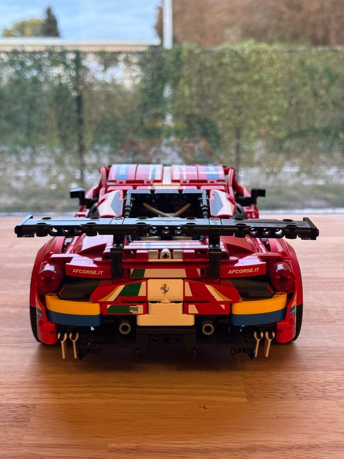 LEGO Technic 42125 - Ferrari 488 GTE "AF Corse #51", Ophalen of Verzenden, Zo goed als nieuw, Overige schalen