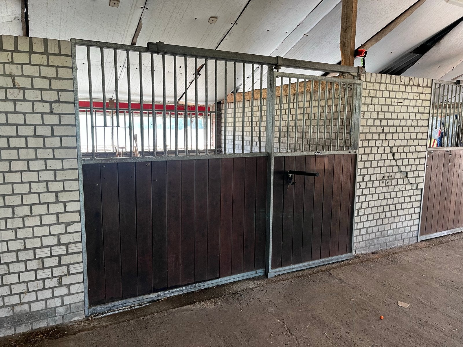 Corton paardenboxen, Ophalen, Info@corton.frl, Corton, Overige soorten