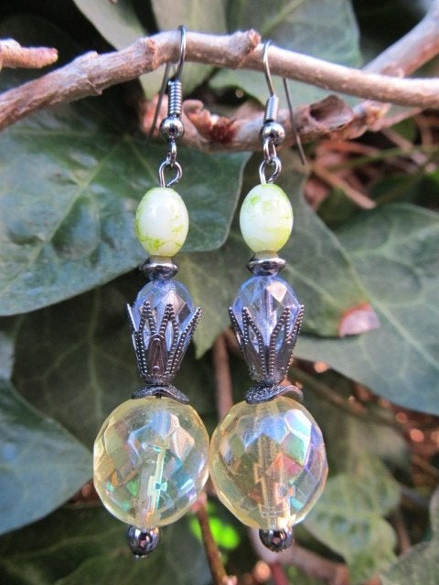 Oorbellen Black Spring Pastel glas facet-marmer blackplated, Sieraden, Tassen en Uiterlijk, Oorbellen, Hangers, Geel, Nieuw, Glas
