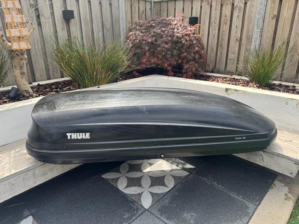 Thule Pacific (L) 780 | Antraciet - dakkoffer 420 liter, Auto diversen, Dakkoffers, Gebruikt, Ophalen