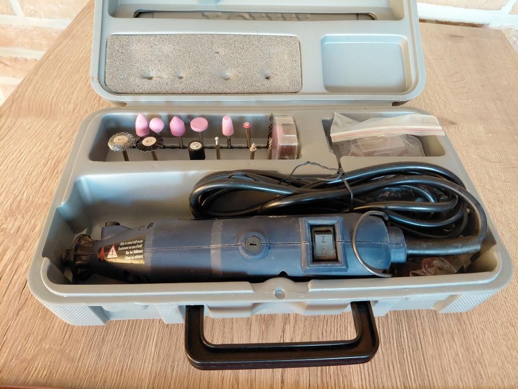 FERM COMBITOOL FCT-300, Ophalen, Zo goed als nieuw