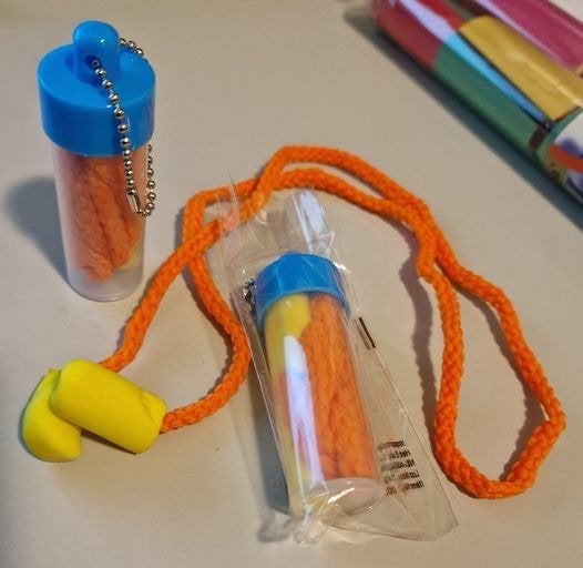 Partij oordoppen aan touwtje in koker, ., Nieuw, Ophalen of Verzenden, .