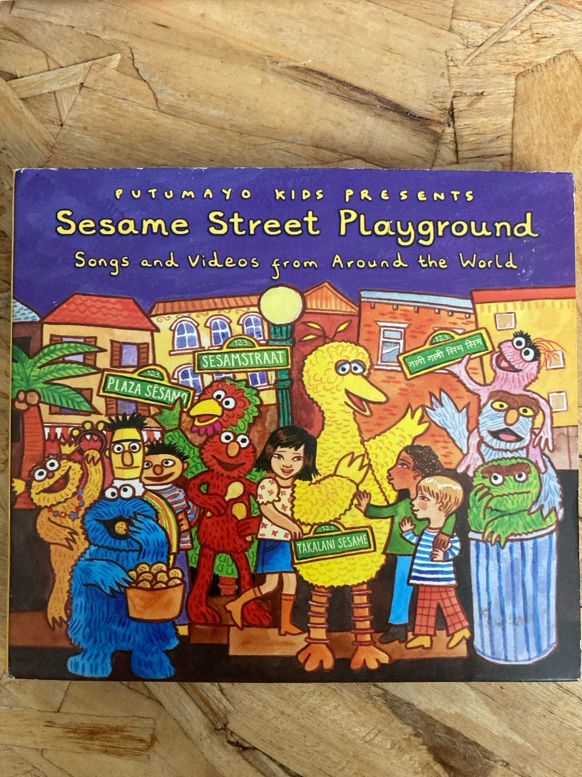 Sesame Street Playground CD & DVD - Wereldmuziek Kids, Cd's en Dvd's, Cd's | Kinderen en Jeugd, Tot 2 jaar, Ophalen of Verzenden