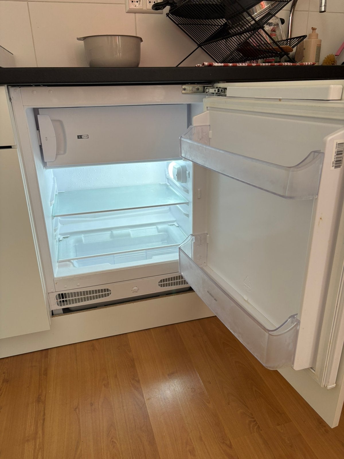 Inventum klein inbouw koelkast, Witgoed en Apparatuur, Koelkasten en IJskasten, Ophalen, Zo goed als nieuw, Zonder vriesvak