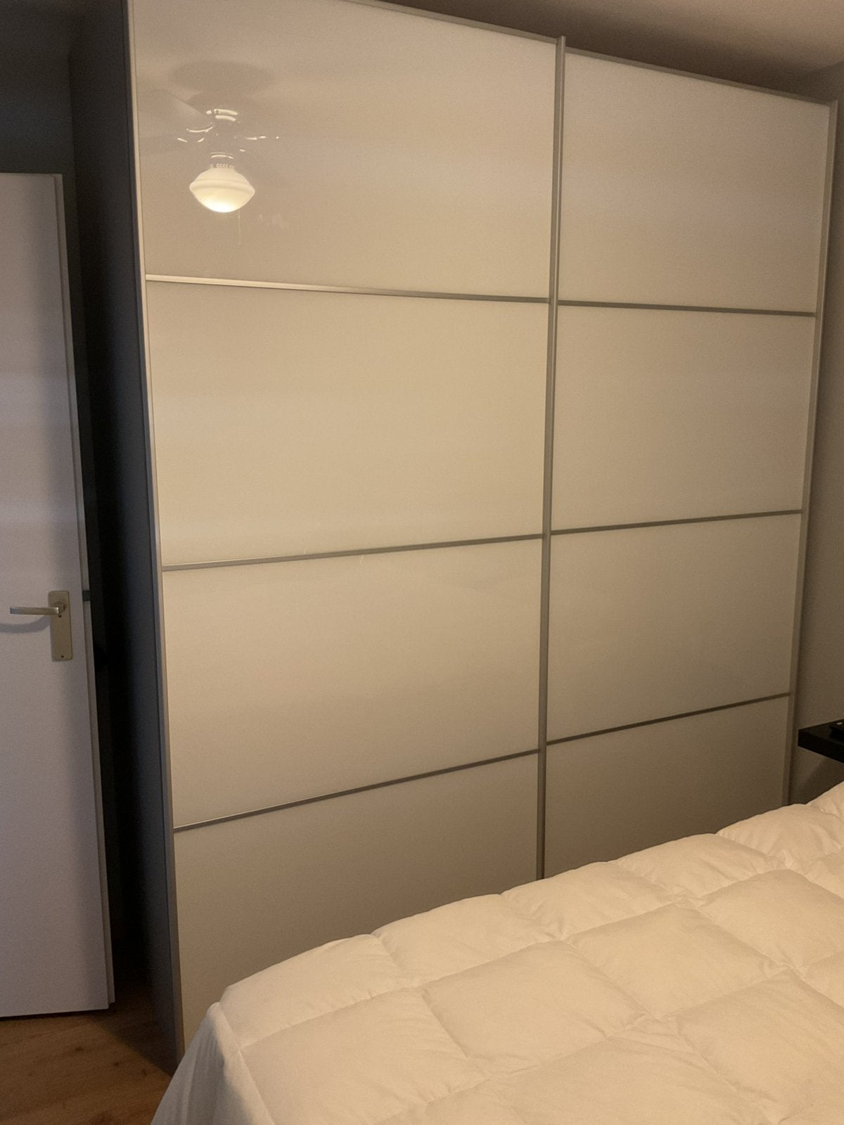 Kledingkast 2.00 x63 x 2.38  licht grijs met 2 schuifdeuren, Ophalen, Overige materialen, 200 cm of meer, Met plank(en)