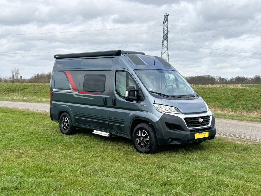 Bürstner Campeo Active 540 | 2020 | 53000 KM | Dwar, Caravans en Kamperen, Campers, Niet ingevuld, Luifel, Buscamper of Camperbus