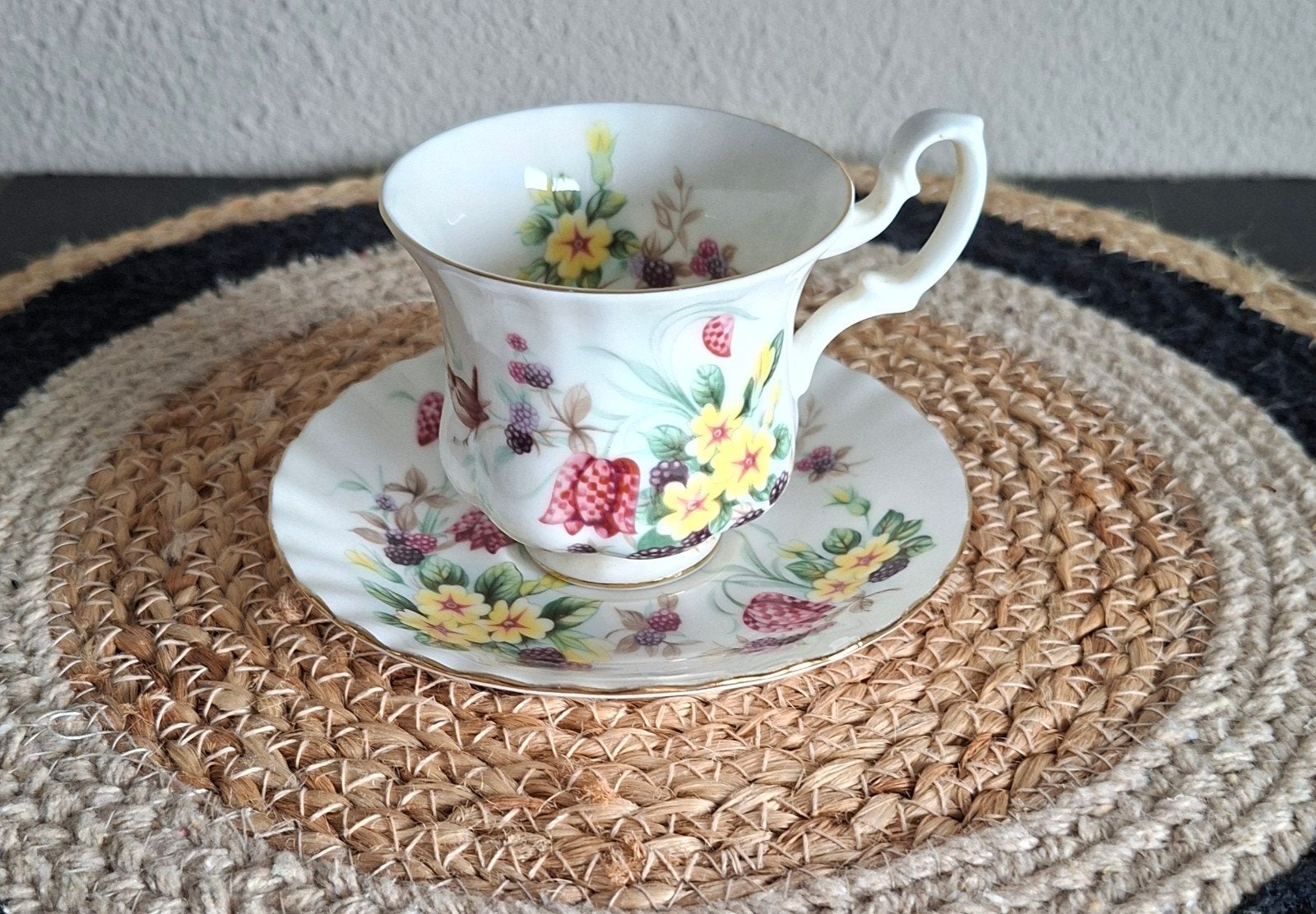ROYAL ALBERT 1 Kop&Schotel, Antiek en Kunst, Ophalen of Verzenden