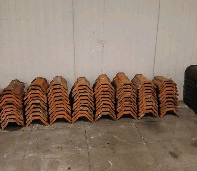 200 mulden nokvorsten - vorsten - nokpannen - oranje, Doe-het-zelf en Verbouw, Gebruikt, Steen of Klei, Ophalen of Verzenden, Minder dan 5 m²