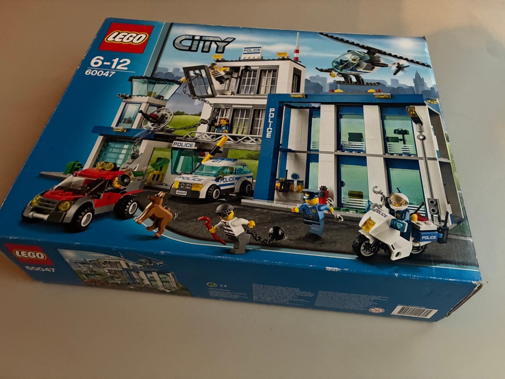 LEGO city politiebureau 60047, Kinderen en Baby's, Ophalen of Verzenden, Zo goed als nieuw