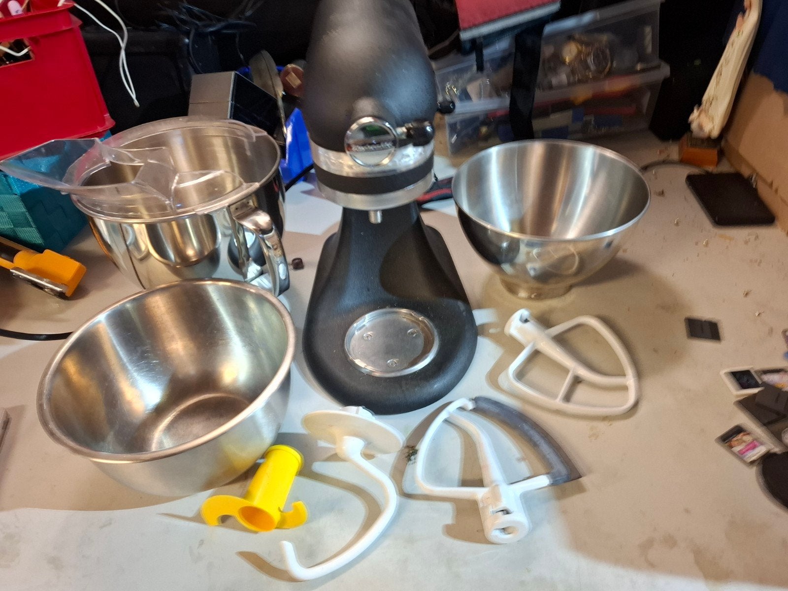 KitchenAid Artisan Keukenmixer - Zwart (met extra kom), Witgoed en Apparatuur, Ophalen, 4 liter of meer, Gebruikt, Whirlpool EMEA S.p.A., Via Carlo Pisacane 1, 20016 Pero (MI), Italy