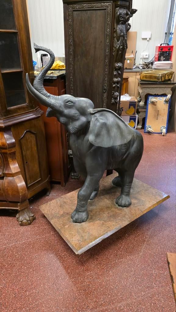 Grote antieke bronzen olifant op marmeren plaat, Antiek en Kunst, Kunst | Beelden en Houtsnijwerken, Ophalen of Verzenden
