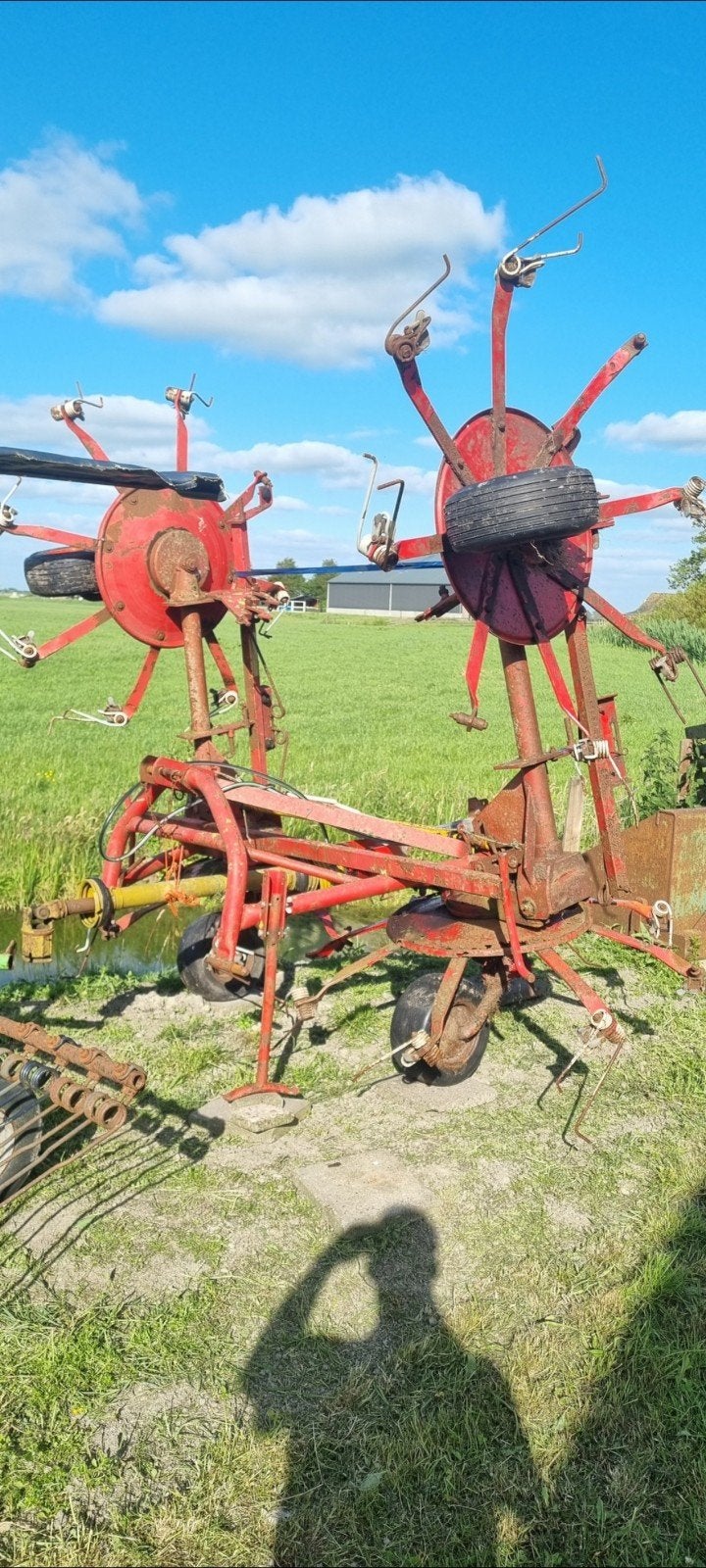 lely lotus 600 4 element schudder, Ophalen, Gebruikt, IJzer