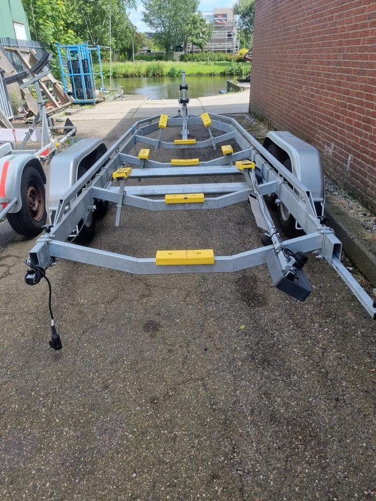 Stallingstrailer ST-V2700 Exclusive, Watersport en Boten, Boottrailers, Zo goed als nieuw, Sloepentrailer, 1500 tot 3000 kg, 6 tot 9 meter