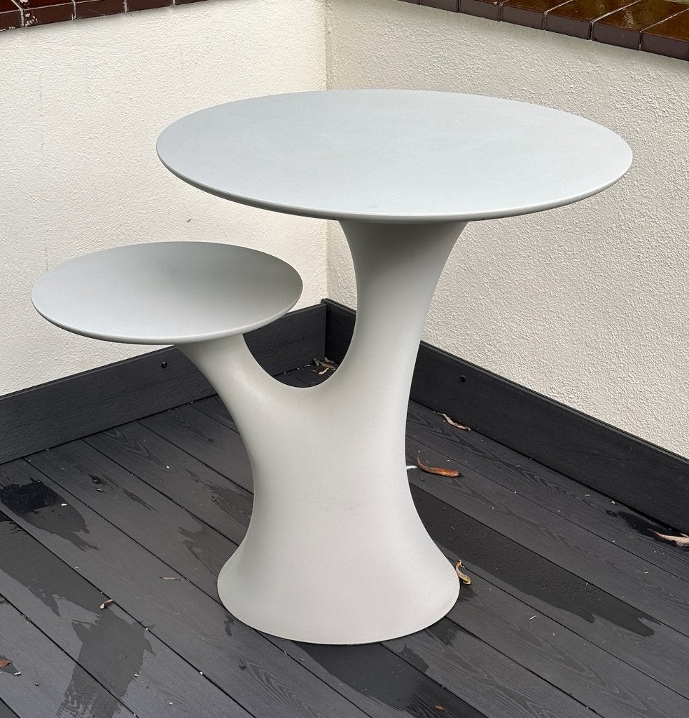 Design Qeeboo 'Rabbit Tree' Tafel – Grijs / Polyethyleen, Ophalen, Kunststof, 50 tot 100 cm, Modern Design
