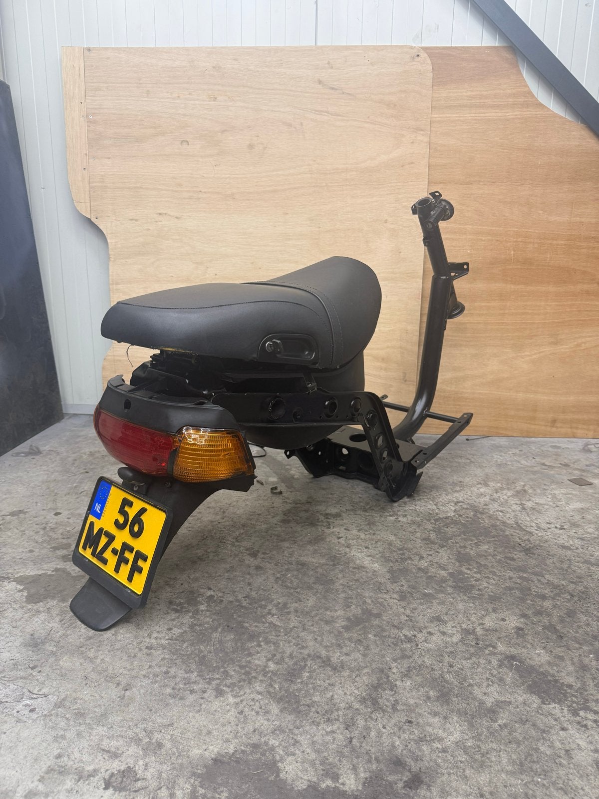 Piaggio Zip Type 3 A1 Frame met Kenteken en Onderdelen, Fietsen en Brommers, Ophalen, Gebruikt, Frame, Piaggio